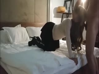 富翁白哥高价再战长筒靴外围小野模身材纤细嗲声嗲气动作温柔明星气质啪啪啪猛干很骚还用振动棒配合1080P原版-喂！基娜