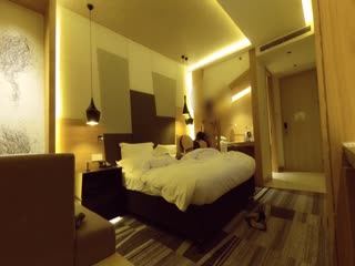 91大神爆操172CM豪乳黑丝模特，高潮大叫干我小骚B好爽-喂！基娜