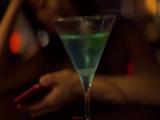 筱慧酒吧喝大了开房打炮露三点-喂！基娜