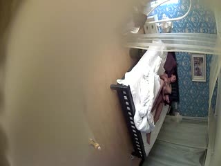 小旅馆钟点炮房偷拍来嗨皮的年轻小情侣干完各自拿着手机玩-喂！基娜